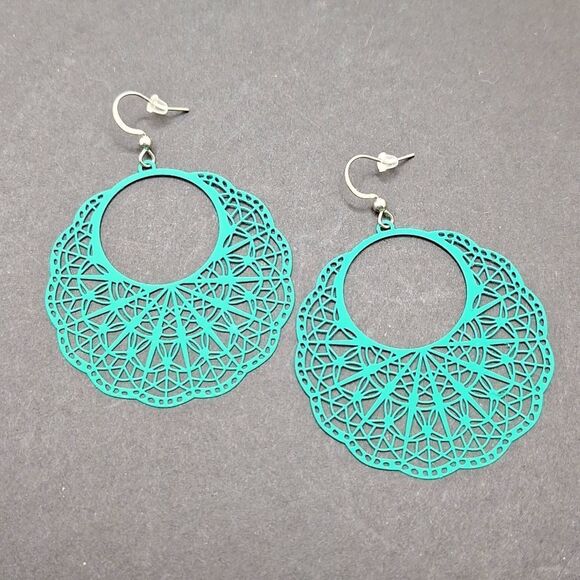 turquoise filigree earrings mandala stencil earrings - Picture 2 of 3